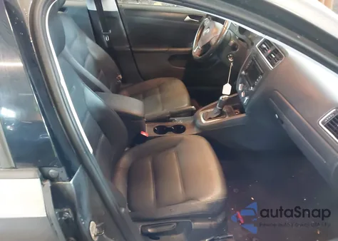 2012 Volkswagen Jetta 2.5L Se z USA, uszkodzony, nr VIN 3VWDP7AJ1CM470940